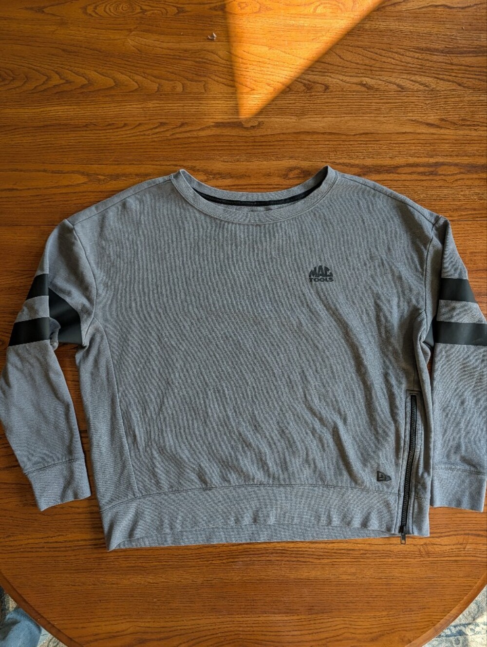 New Era Mac Tools Gray Fleece Varsity Crew Sweatshirt Women's Size L Excellent